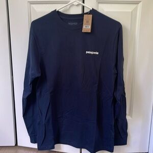 NWT Patagonia XS Long-Sleeve Navy T-Shirt